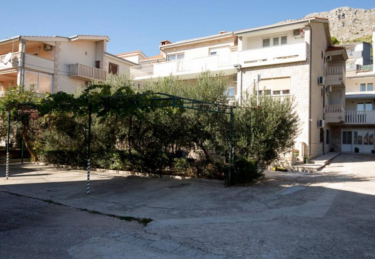 Ferienwohnung in Duce - Ferienwohnung in Duće mit Meerblick, Balkon, Klimaanlage, W-LAN (5146-1)