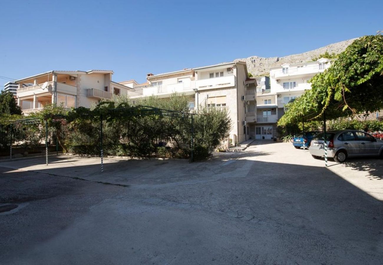 Ferienwohnung in Duce - Ferienwohnung in Duće mit Meerblick, Balkon, Klimaanlage, W-LAN (5146-1)