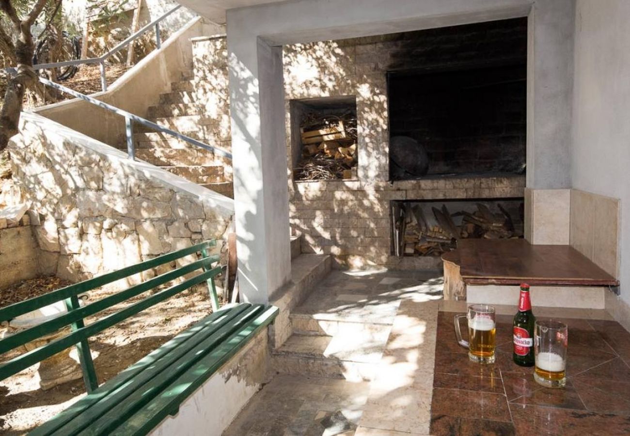 Ferienwohnung in Duce - Ferienwohnung in Duće mit Meerblick, Balkon, Klimaanlage, W-LAN (5146-1)