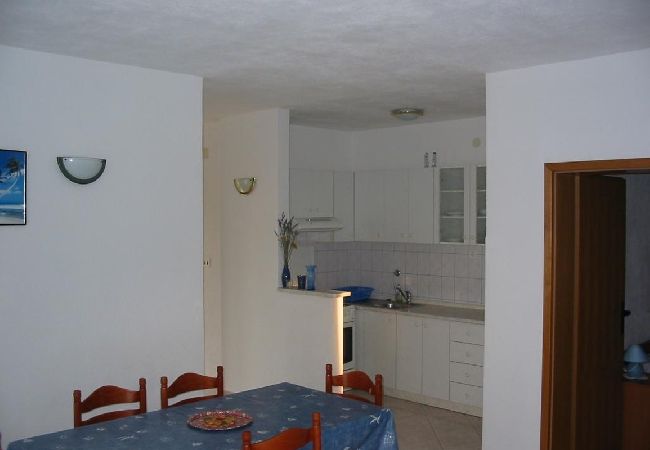 Ferienwohnung in Ražanj - Ferienwohnung in Ražanj mit Meerblick, Terrasse, Klimaanlage, W-LAN (5150-1) Ferienwohnung in Ražanj - Ferienwohnung in Ražanj mit Meerblick, Terrasse, Klimaanlage, W-LAN (5150-1)