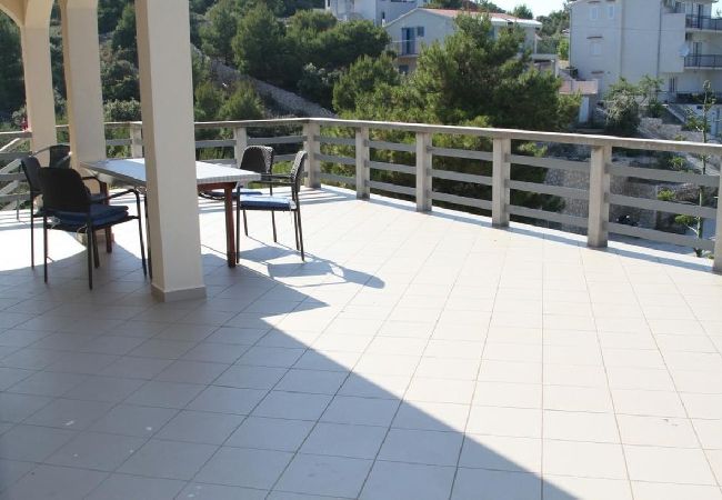 Ferienwohnung in Ražanj - Ferienwohnung in Ražanj mit Meerblick, Terrasse, Klimaanlage, W-LAN (5150-1) Ferienwohnung in Ražanj - Ferienwohnung in Ražanj mit Meerblick, Terrasse, Klimaanlage, W-LAN (5150-1)