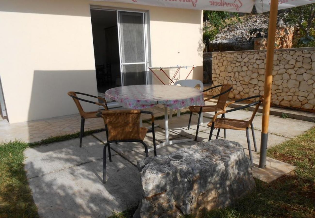 Ferienwohnung in Ražanj - Ferienwohnung in Ražanj mit Meerblick, Terrasse, Klimaanlage, W-LAN (5150-2)