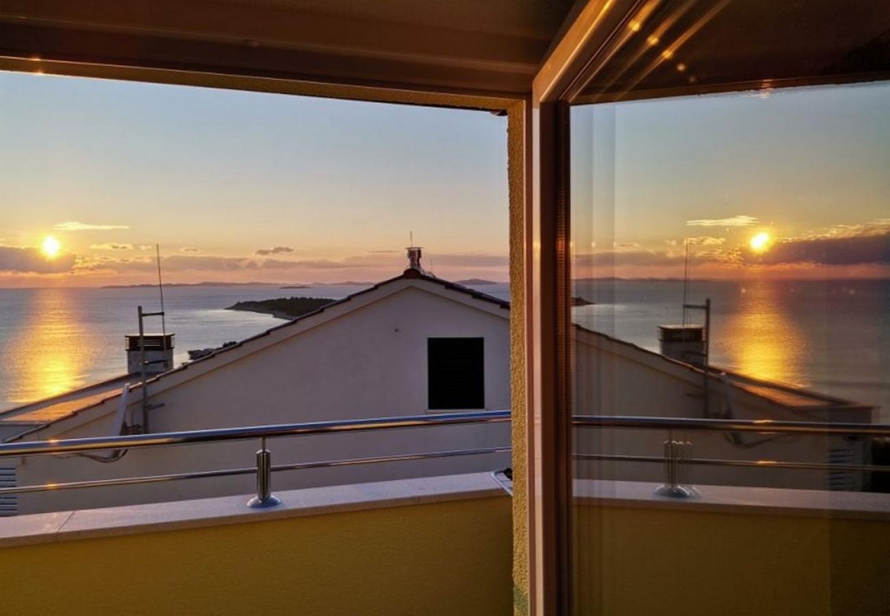 Ferienwohnung in Bilo - Ferienwohnung in Bilo mit Meerblick, Terrasse, Klimaanlage, W-LAN (5151-1)