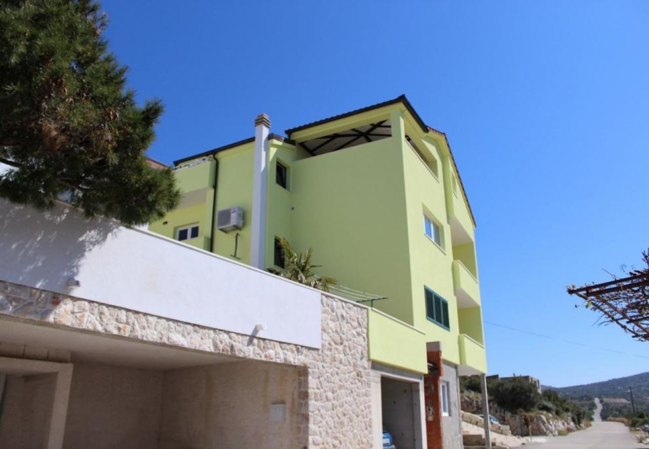 Ferienwohnung in Bilo - Ferienwohnung in Bilo mit Meerblick, Terrasse, Klimaanlage, W-LAN (5151-1)