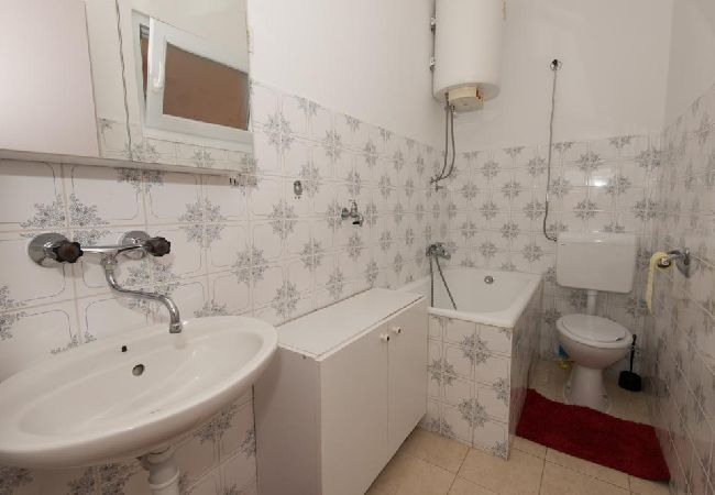 Ferienwohnung in Dvornica - Ferienwohnung in Stupin Čeline mit Meerblick, Terrasse, Klimaanlage, W-LAN (5149-2) Ferienwohnung in Dvornica - Ferienwohnung in Stupin Čeline mit Meerblick, Terrasse, Klimaanlage, W-LAN (5149-2)