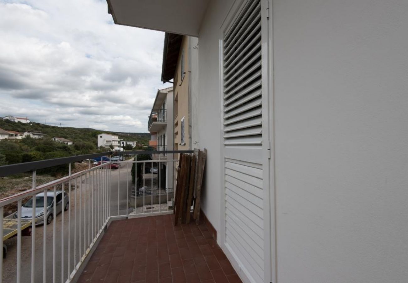 Ferienwohnung in Dvornica - Ferienwohnung in Stupin Čeline mit Meerblick, Balkon, Klimaanlage, W-LAN (5149-1)