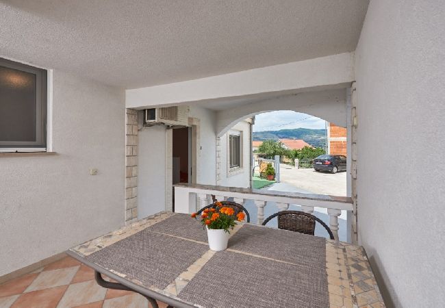 Studio in Mastrinka - Studioapartment in Mastrinka mit Loggia, Klimaanlage, W-LAN, Waschmaschine (5159-1) Studio in Mastrinka - Studioapartment in Mastrinka mit Loggia, Klimaanlage, W-LAN, Waschmaschine (5159-1)