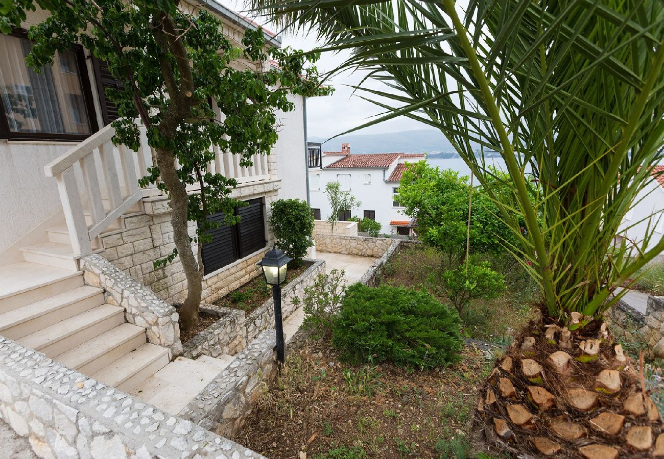 Ferienwohnung in Okrug Gornji - Ferienwohnung in Okrug Gornji mit Meerblick, Balkon, Klimaanlage, W-LAN (5165-1)