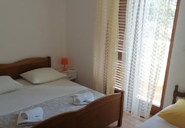 Ferienwohnung in Kanica - Ferienwohnung in Kanica mit Meerblick, Terrasse, Klimaanlage, W-LAN (5168-3) Ferienwohnung in Kanica - Ferienwohnung in Kanica mit Meerblick, Terrasse, Klimaanlage, W-LAN (5168-3)