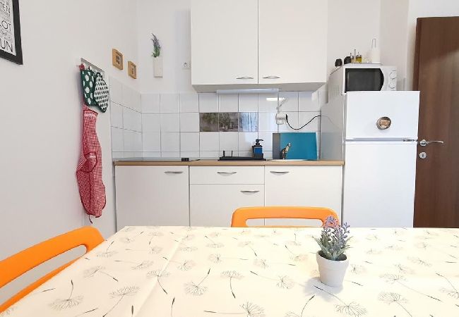 Ferienwohnung in Rogoznica - Ferienwohnung in Rogoznica mit Terrasse, Klimaanlage, W-LAN (5170-1) Ferienwohnung in Rogoznica - Ferienwohnung in Rogoznica mit Terrasse, Klimaanlage, W-LAN (5170-1)