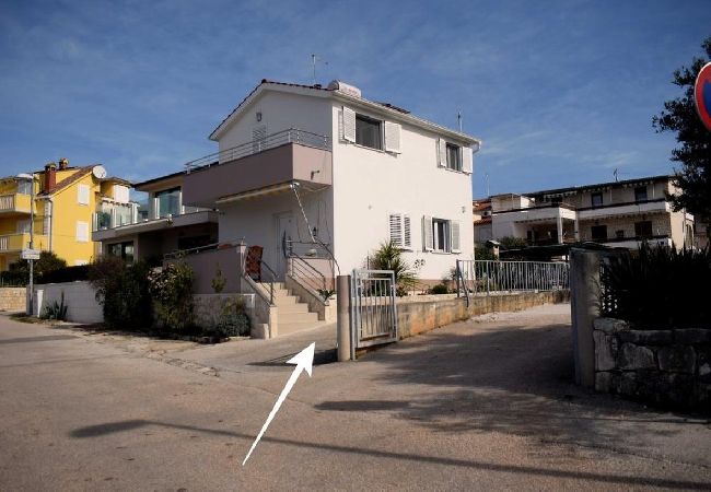 Ferienwohnung in Rogoznica - Ferienwohnung in Rogoznica mit Terrasse, Klimaanlage, W-LAN (5170-1) Ferienwohnung in Rogoznica - Ferienwohnung in Rogoznica mit Terrasse, Klimaanlage, W-LAN (5170-1)