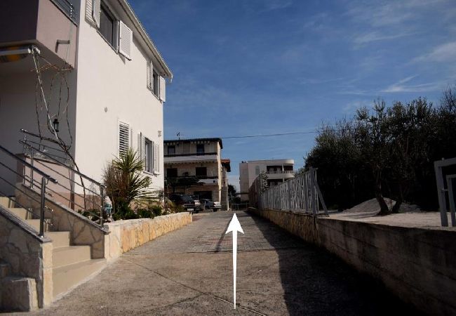 Ferienwohnung in Rogoznica - Ferienwohnung in Rogoznica mit Terrasse, Klimaanlage, W-LAN (5170-1) Ferienwohnung in Rogoznica - Ferienwohnung in Rogoznica mit Terrasse, Klimaanlage, W-LAN (5170-1)