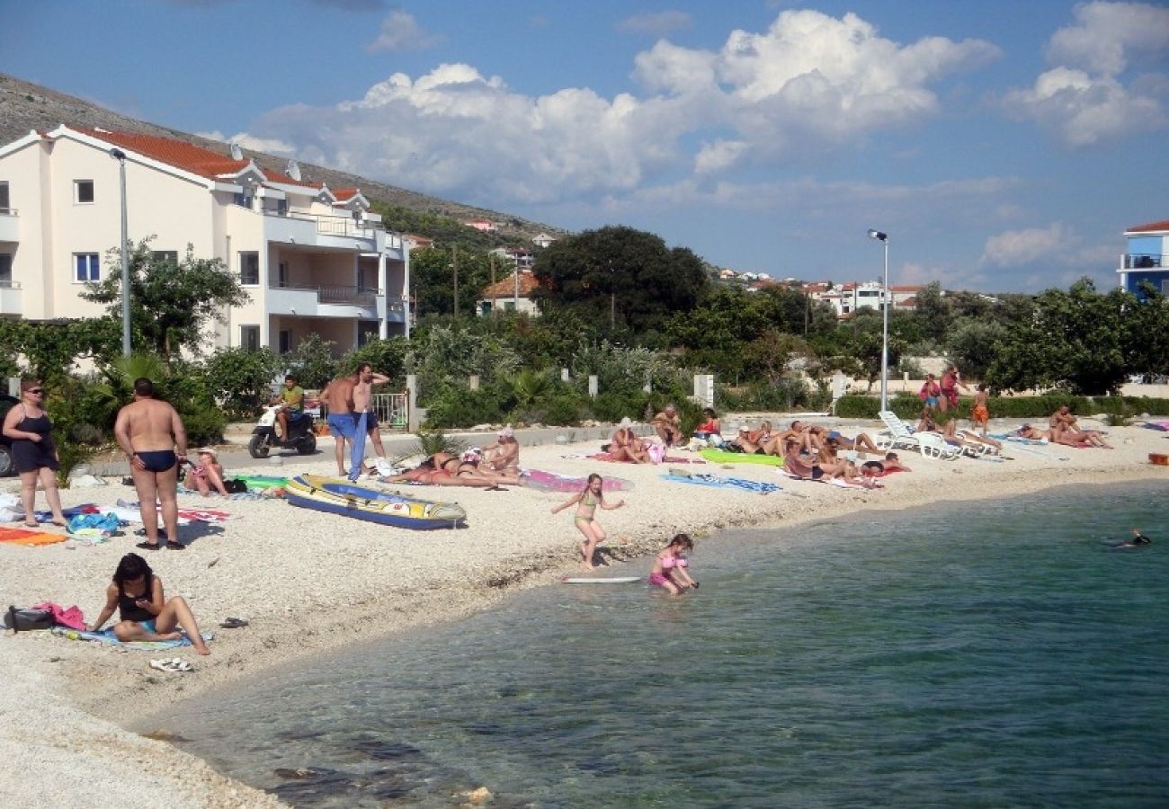 Ferienwohnung in Seget Vranjica - Ferienwohnung in Seget Vranjica mit Meerblick, Terrasse, Klimaanlage, W-LAN (5181-4)