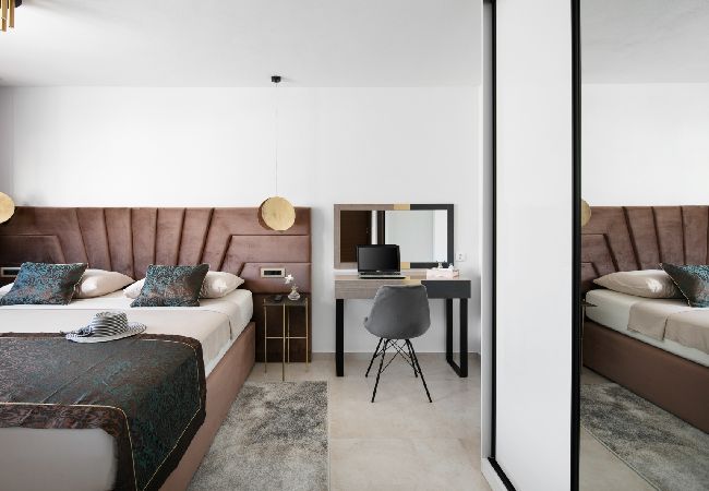 Ferienwohnung in Vir - Ferienwohnung in Vir mit Meerblick, Balkon, Klimaanlage, W-LAN (5176-7) Ferienwohnung in Vir - Ferienwohnung in Vir mit Meerblick, Balkon, Klimaanlage, W-LAN (5176-7)