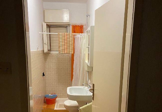 Zimmeranmietung in Sukošan - Zimmer in Sukošan mit Balkon, Klimaanlage, W-LAN (5188-1) Zimmeranmietung in Sukošan - Zimmer in Sukošan mit Balkon, Klimaanlage, W-LAN (5188-1)