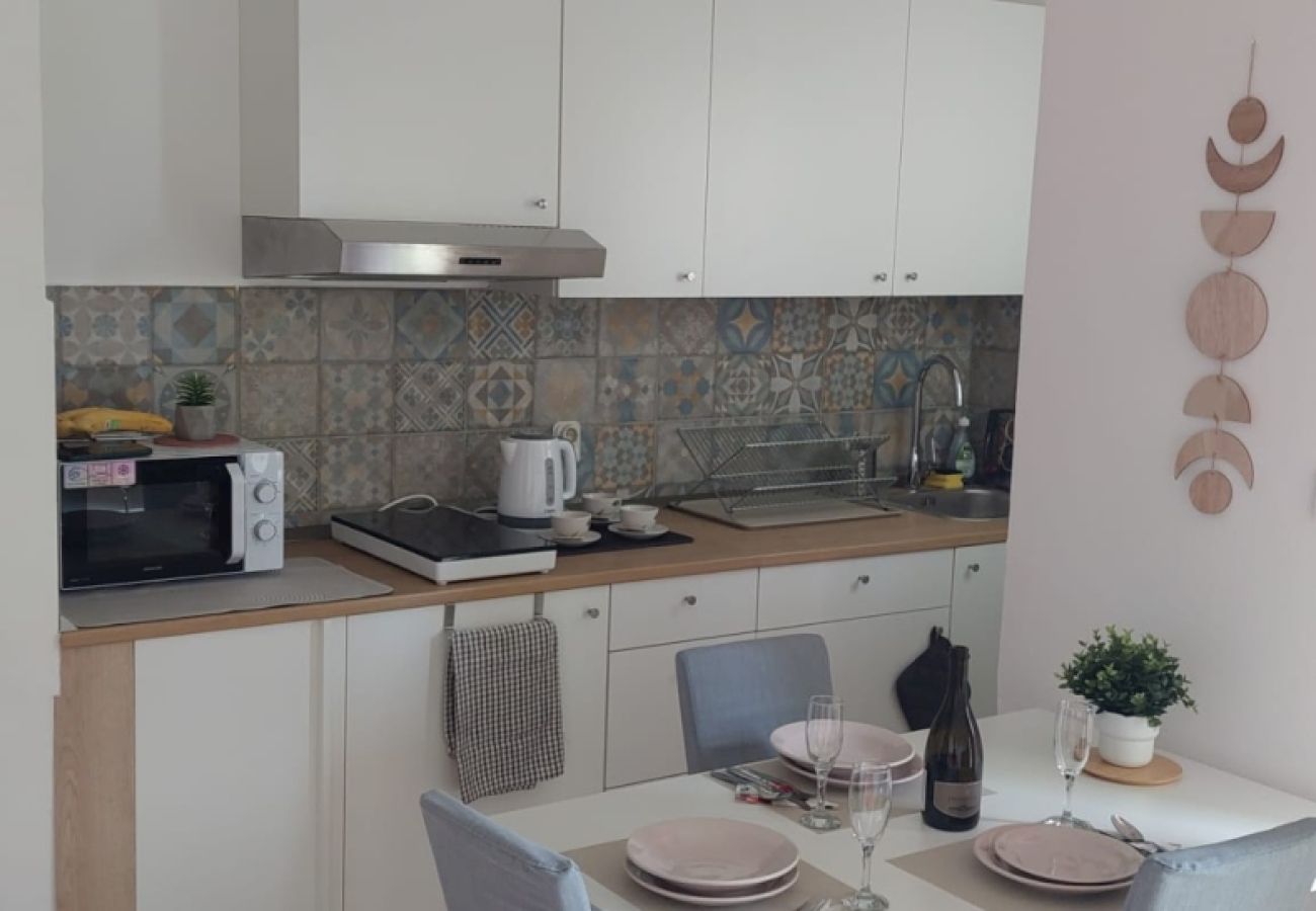 Ferienwohnung in Žaborić - Ferienwohnung in Žaborić mit Meerblick, Balkon, Klimaanlage, W-LAN (5177-1)