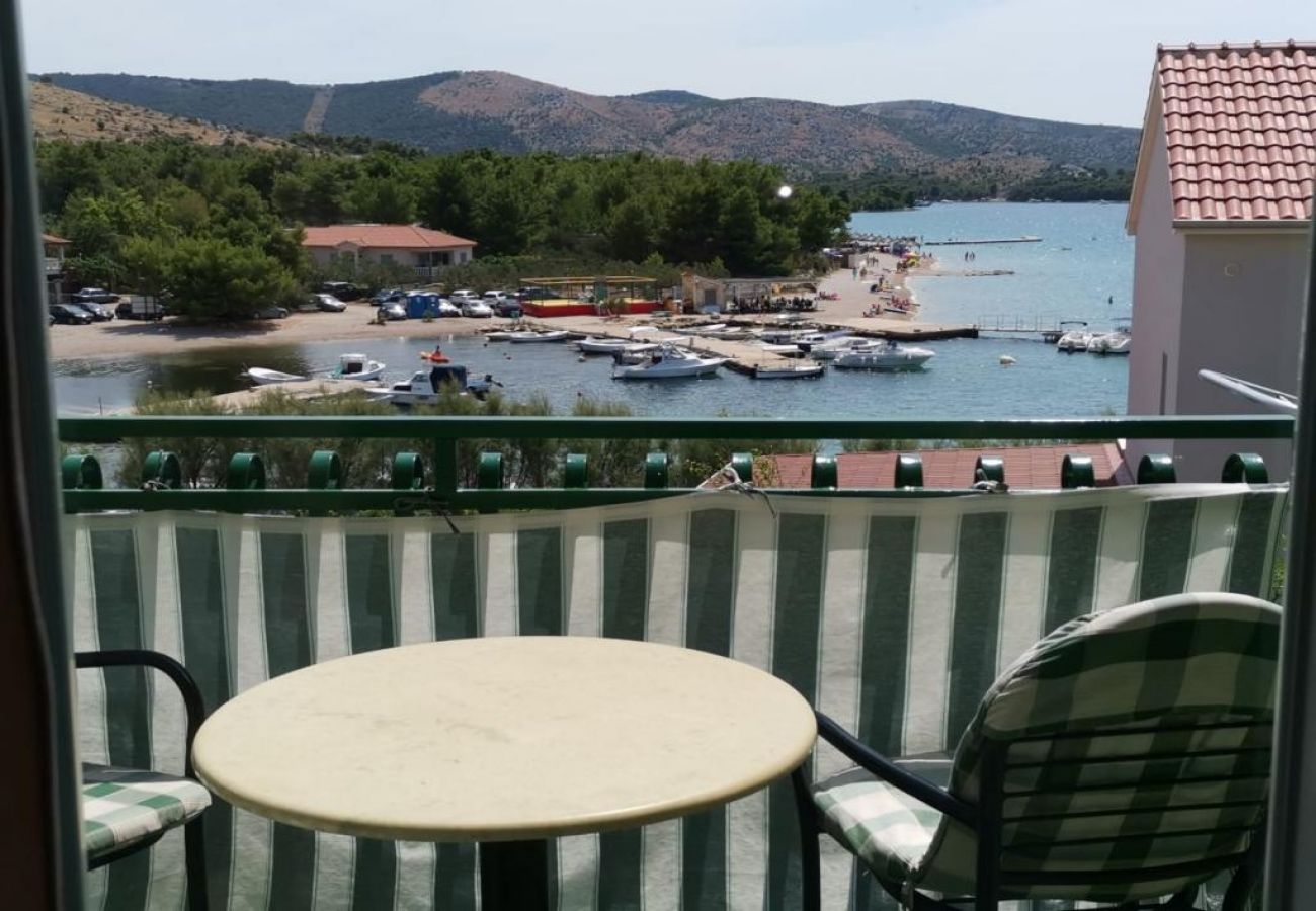 Ferienwohnung in Žaborić - Ferienwohnung in Žaborić mit Meerblick, Balkon, Klimaanlage, W-LAN (5177-2)