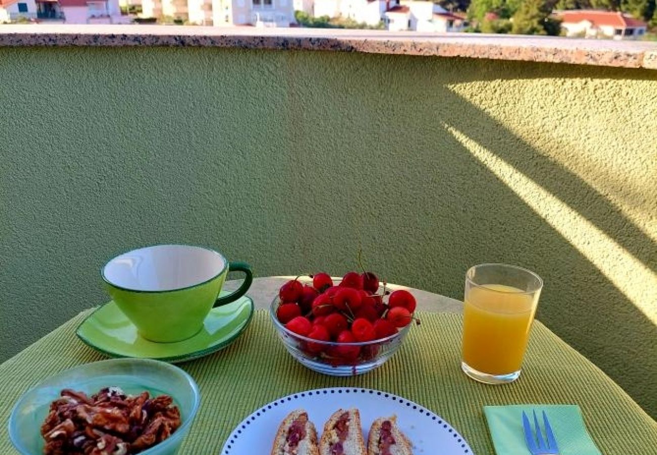 Ferienwohnung in Žaborić - Ferienwohnung in Žaborić mit Meerblick, Balkon, Klimaanlage, W-LAN (5177-3)