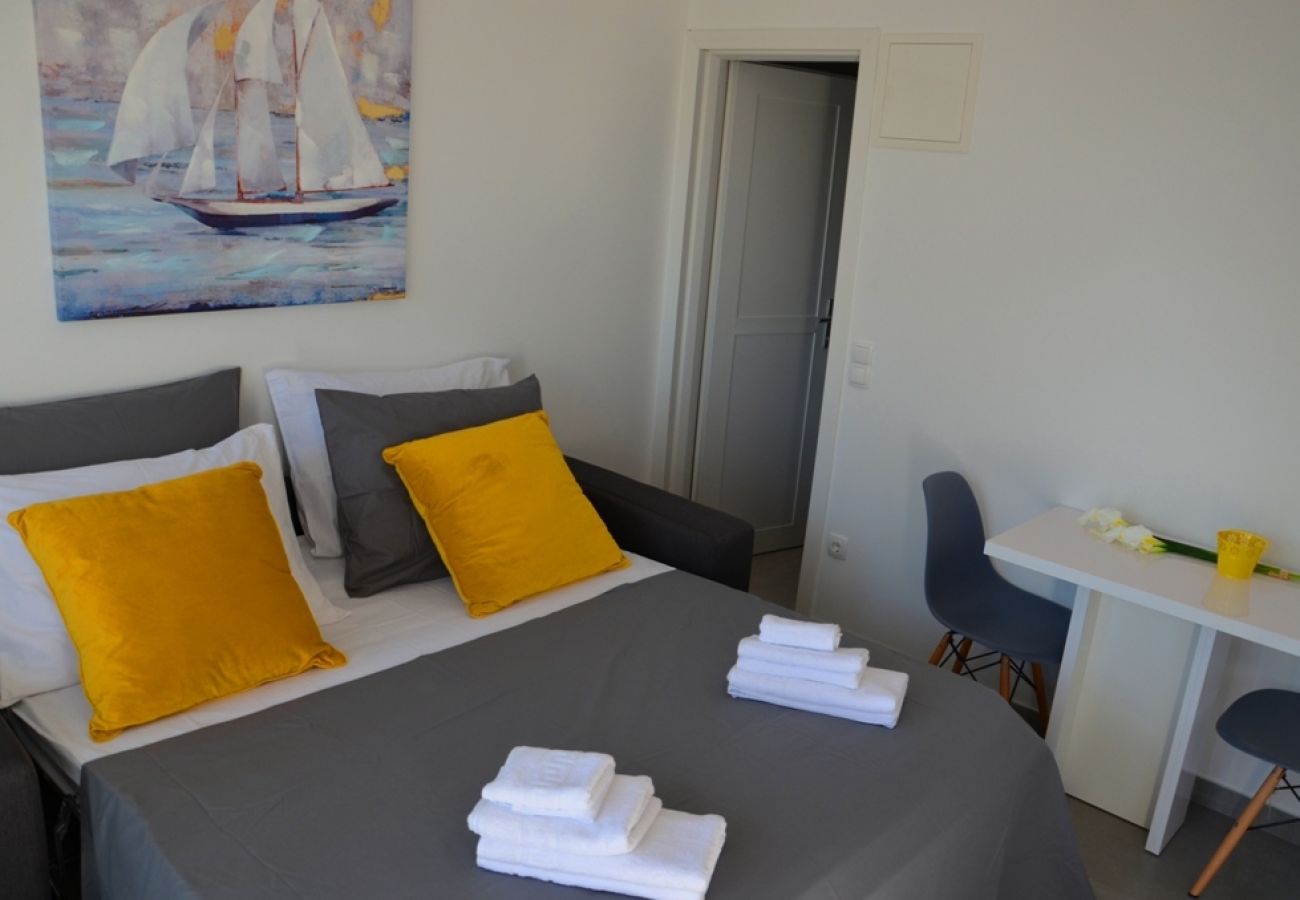 Studio in Trogir - Studioapartment in Trogir mit Meerblick, Terrasse, Klimaanlage, W-LAN (4786-4)