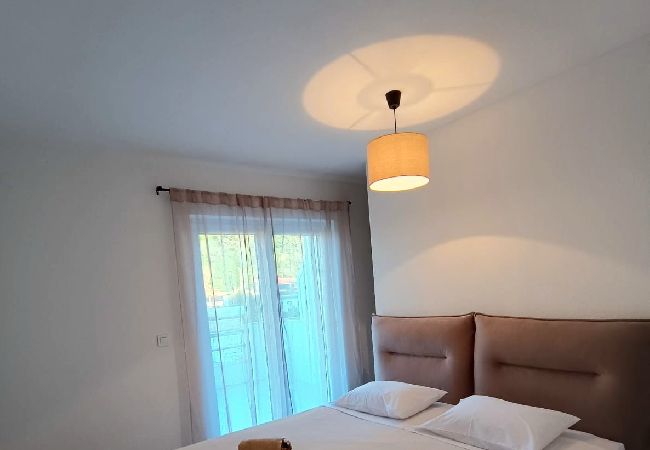 Ferienwohnung in Povlja - Ferienwohnung in Povlja mit Meerblick, Terrasse, Klimaanlage, W-LAN (3365-6) Ferienwohnung in Povlja - Ferienwohnung in Povlja mit Meerblick, Terrasse, Klimaanlage, W-LAN (3365-6)