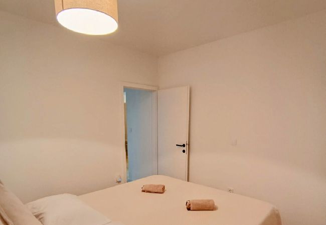 Ferienwohnung in Povlja - Ferienwohnung in Povlja mit Meerblick, Terrasse, Klimaanlage, W-LAN (3365-6) Ferienwohnung in Povlja - Ferienwohnung in Povlja mit Meerblick, Terrasse, Klimaanlage, W-LAN (3365-6)