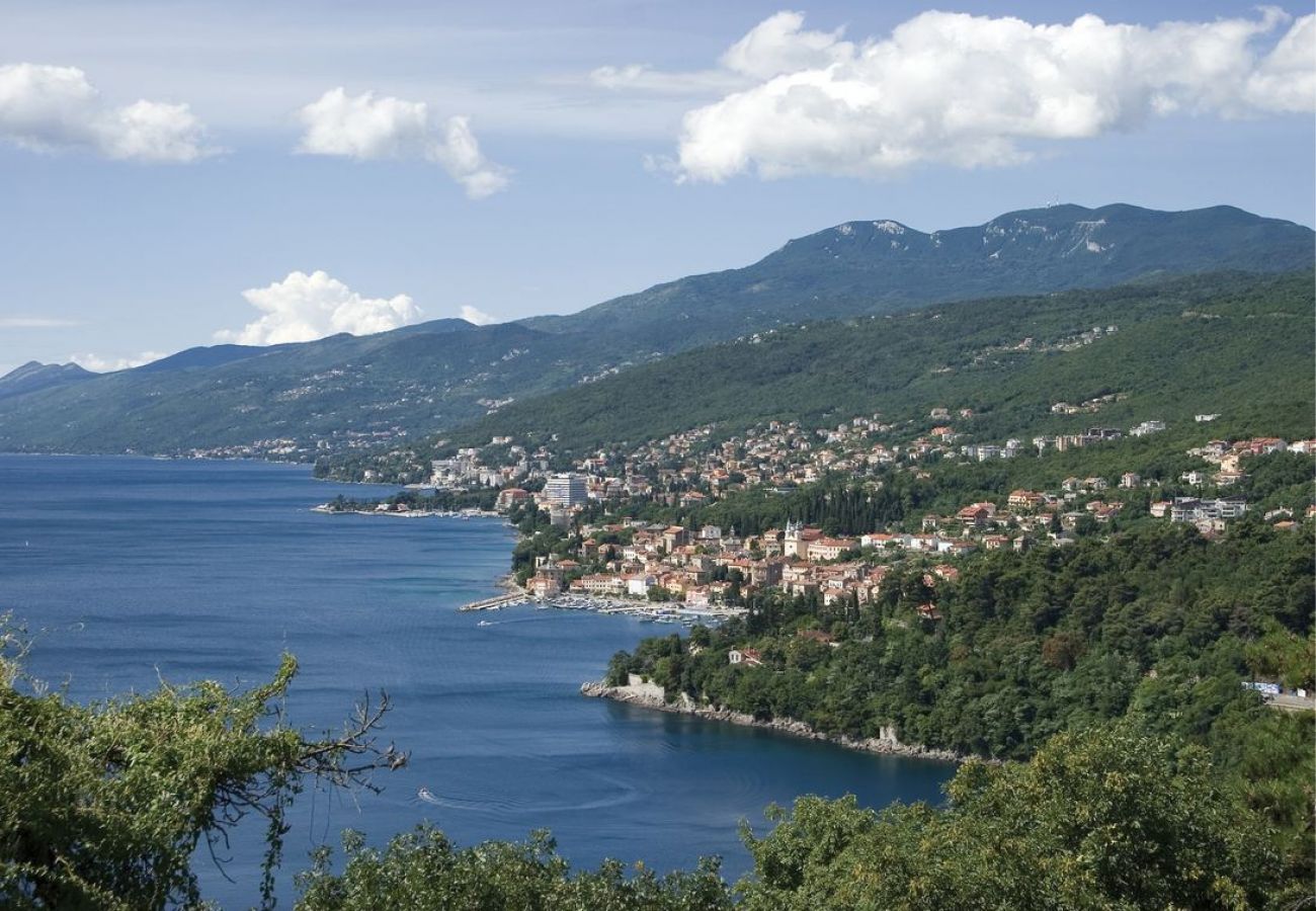 Ferienwohnung in Opatija - Ferienwohnung in Opatija mit Meerblick, Balkon, Klimaanlage, W-LAN (5221-1)