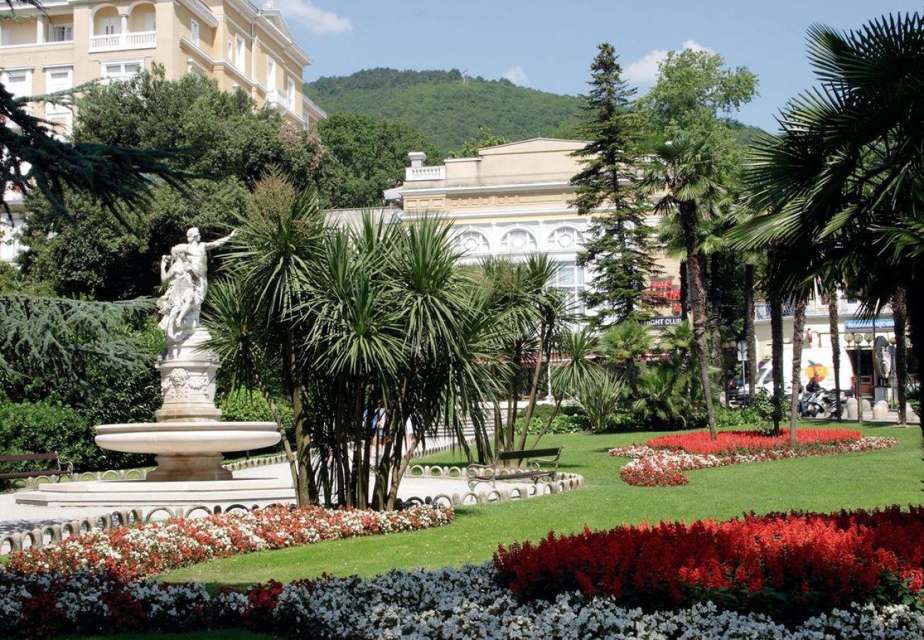 Ferienwohnung in Opatija - Ferienwohnung in Opatija mit Meerblick, Balkon, Klimaanlage, W-LAN (5221-1)