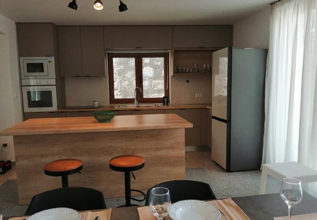 Ferienhaus in Vrgorac - Ferienhaus in Vrgorac mit Terrasse, Klimaanlage, W-LAN, Waschmaschine (5226-1) Ferienhaus in Vrgorac - Ferienhaus in Vrgorac mit Terrasse, Klimaanlage, W-LAN, Waschmaschine (5226-1)