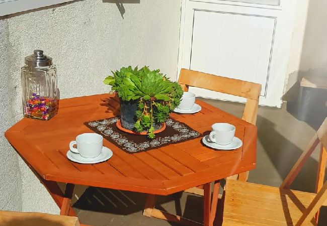 Ferienwohnung in Split - Ferienwohnung in Split mit Terrasse, Klimaanlage, W-LAN, Waschmaschine (5222-1) Ferienwohnung in Split - Ferienwohnung in Split mit Terrasse, Klimaanlage, W-LAN, Waschmaschine (5222-1)