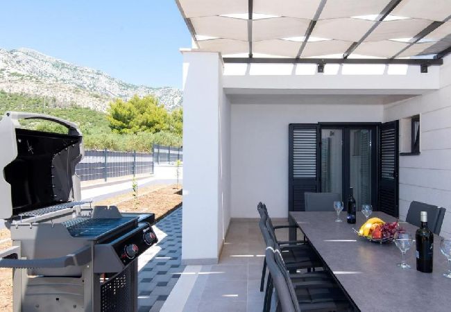 Ferienhaus in Orebic - Ferienhaus in Orebić mit Meerblick, Terrasse, Klimaanlage, W-LAN (5227-1) Ferienhaus in Orebic - Ferienhaus in Orebić mit Meerblick, Terrasse, Klimaanlage, W-LAN (5227-1)