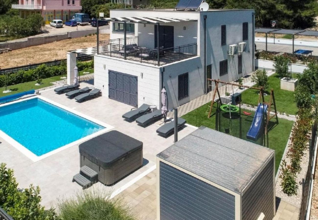 Ferienhaus in Orebic - Ferienhaus in Orebić mit Meerblick, Terrasse, Klimaanlage, W-LAN (5227-1)