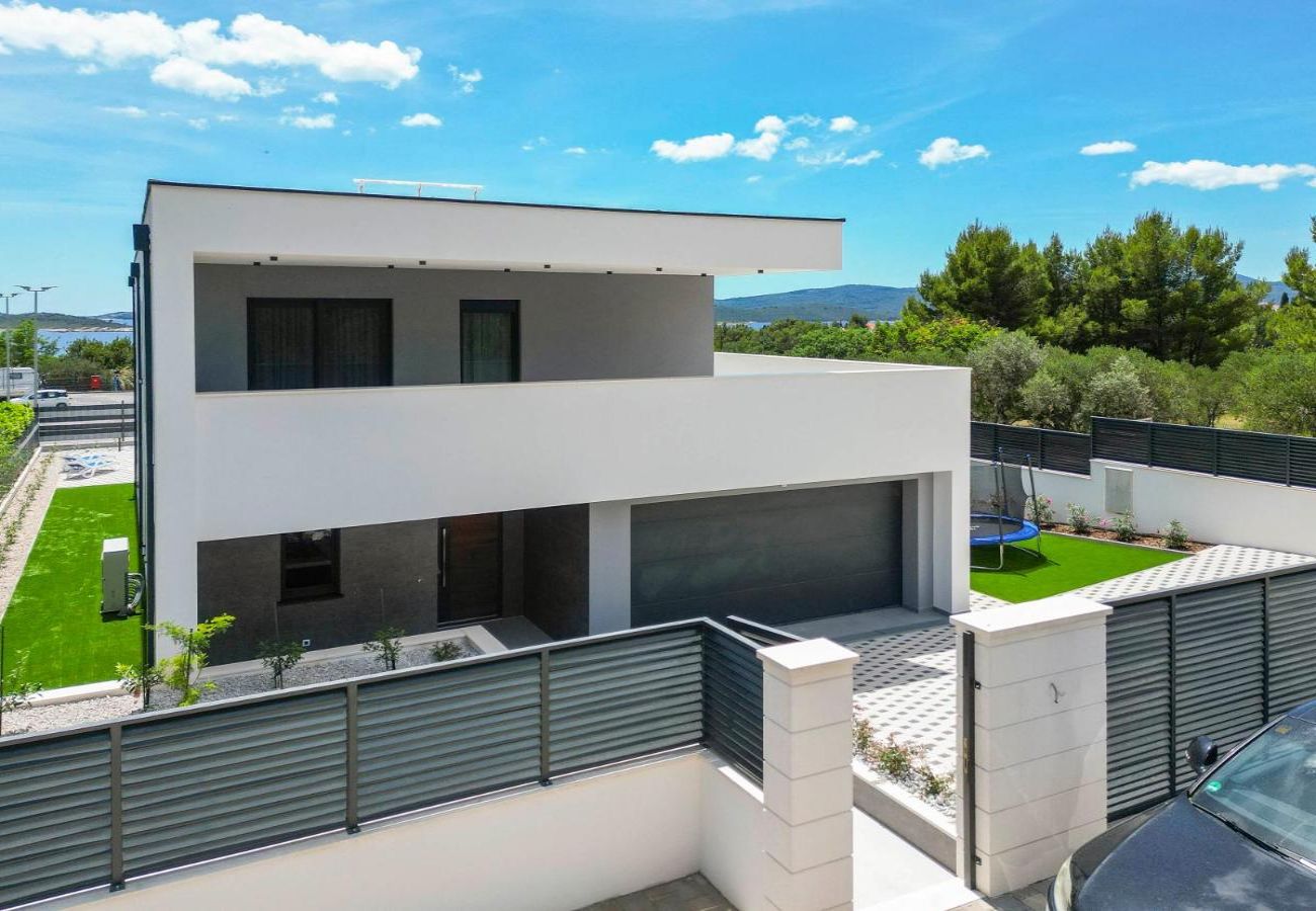 Ferienhaus in Orebic - Ferienhaus in Orebić mit Meerblick, Terrasse, Klimaanlage, W-LAN (5228-1)