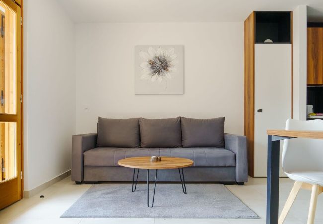 Ferienwohnung in Brela - Ferienwohnung in Brela mit Meerblick, Terrasse, Klimaanlage, W-LAN (3524-10) Ferienwohnung in Brela - Ferienwohnung in Brela mit Meerblick, Terrasse, Klimaanlage, W-LAN (3524-10)