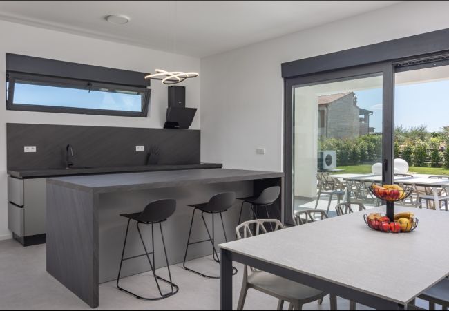 Ferienhaus in Butkovici - Wunderschöne moderne Villa mit Pool für 8 Personen (5233) Ferienhaus in Butkovici - Wunderschöne moderne Villa mit Pool für 8 Personen (5233)