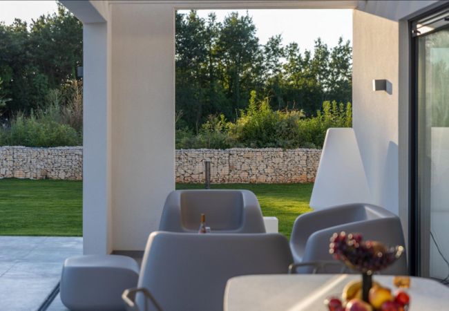 Ferienhaus in Butkovici - Wunderschöne moderne Villa mit Pool für 8 Personen (5233) Ferienhaus in Butkovici - Wunderschöne moderne Villa mit Pool für 8 Personen (5233)