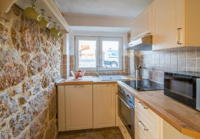 Ferienhaus in Garica - Ferienhaus in Garica, mit Pool, Terrasse, Klimaanlage, W-LAN, Waschmaschine (5234-1) Ferienhaus in Garica - Ferienhaus in Garica, mit Pool, Terrasse, Klimaanlage, W-LAN, Waschmaschine (5234-1)