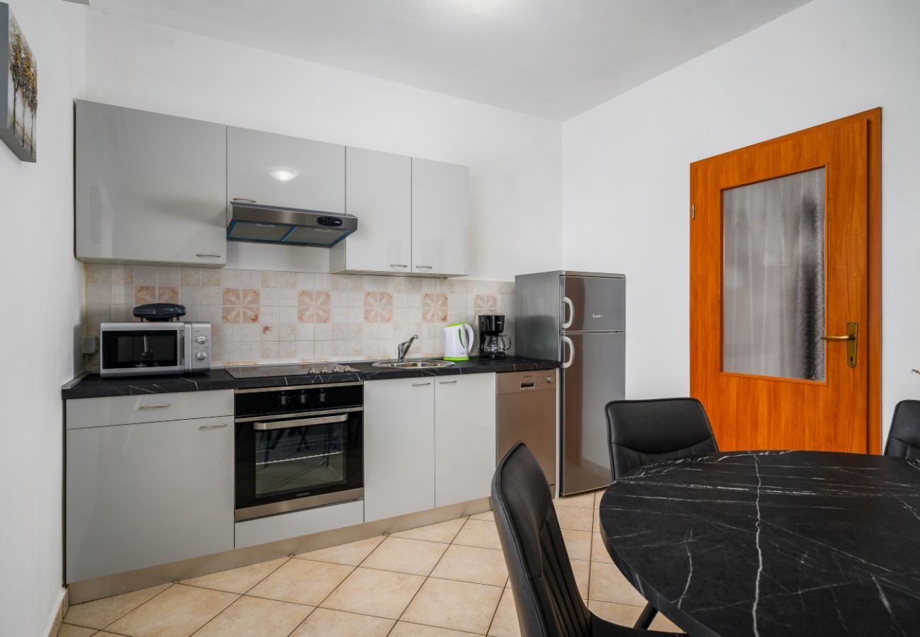 Ferienwohnung in Drenje - Ferienwohnung in Drenje mit Meerblick, Terrasse, Klimaanlage, W-LAN (5235-1)
