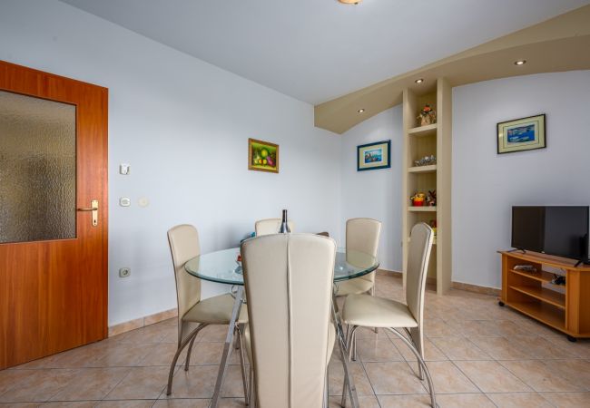 Ferienwohnung in Drenje - Ferienwohnung in Drenje mit Meerblick, Terrasse, Klimaanlage, W-LAN (5235-4) Ferienwohnung in Drenje - Ferienwohnung in Drenje mit Meerblick, Terrasse, Klimaanlage, W-LAN (5235-4)