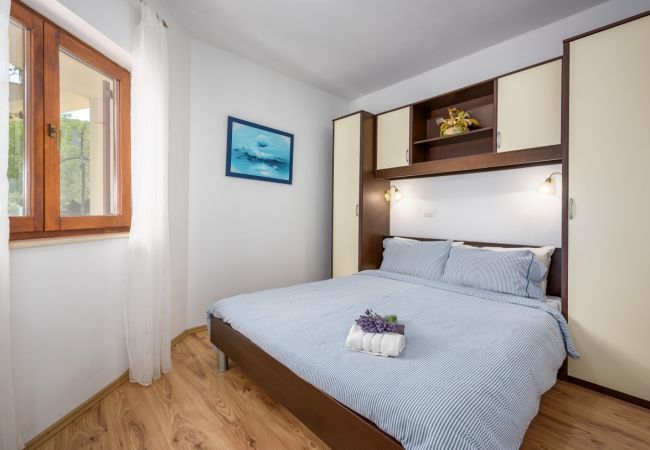 Ferienwohnung in Drenje - Ferienwohnung in Drenje mit Meerblick, Terrasse, Klimaanlage, W-LAN (5235-6 Ferienwohnung in Drenje - Ferienwohnung in Drenje mit Meerblick, Terrasse, Klimaanlage, W-LAN (5235-6