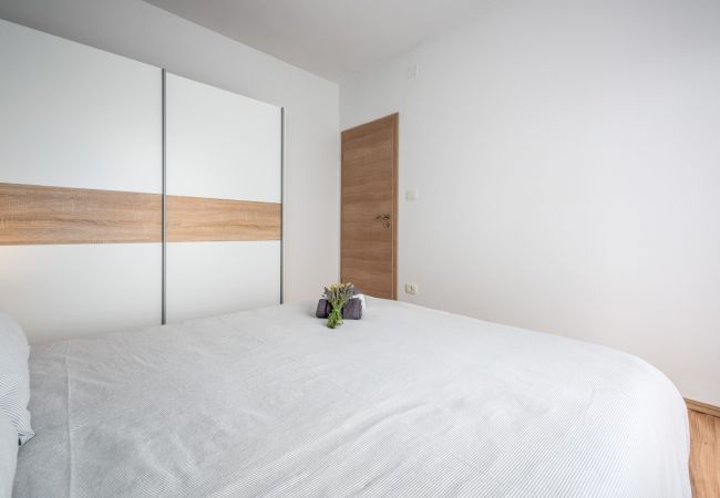 Ferienwohnung in Drenje - Ferienwohnung in Drenje mit Meerblick, Terrasse, Klimaanlage, W-LAN (5235-7) Ferienwohnung in Drenje - Ferienwohnung in Drenje mit Meerblick, Terrasse, Klimaanlage, W-LAN (5235-7)