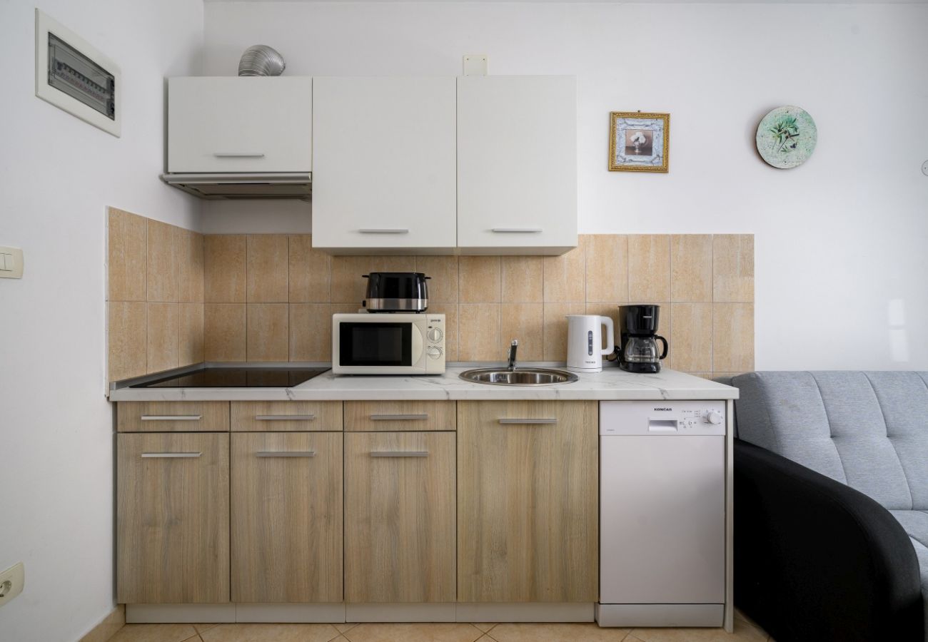 Ferienwohnung in Drenje - Ferienwohnung in Drenje mit Meerblick, Terrasse, Klimaanlage, W-LAN (5235-7)