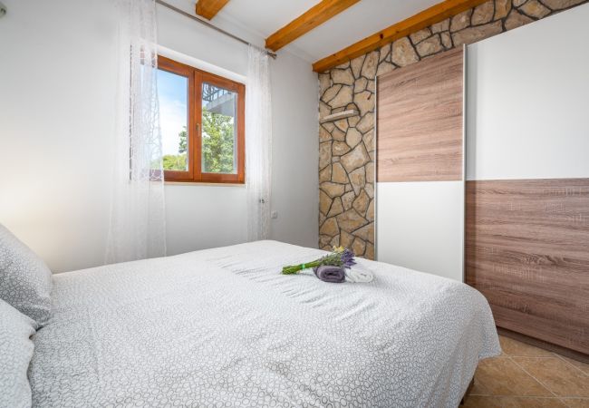 Ferienwohnung in Drenje - Ferienwohnung in Drenje mit Meerblick, Terrasse, Klimaanlage, W-LAN (5235-8) Ferienwohnung in Drenje - Ferienwohnung in Drenje mit Meerblick, Terrasse, Klimaanlage, W-LAN (5235-8)