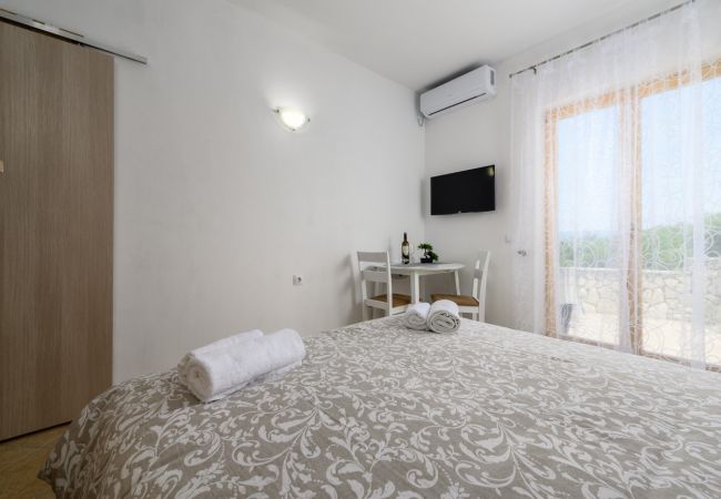 Studio in Drenje - Studio in Drenje mit Meerblick, Terrasse, Klimaanlage, W-LAN (5235-9) Studio in Drenje - Studio in Drenje mit Meerblick, Terrasse, Klimaanlage, W-LAN (5235-9)