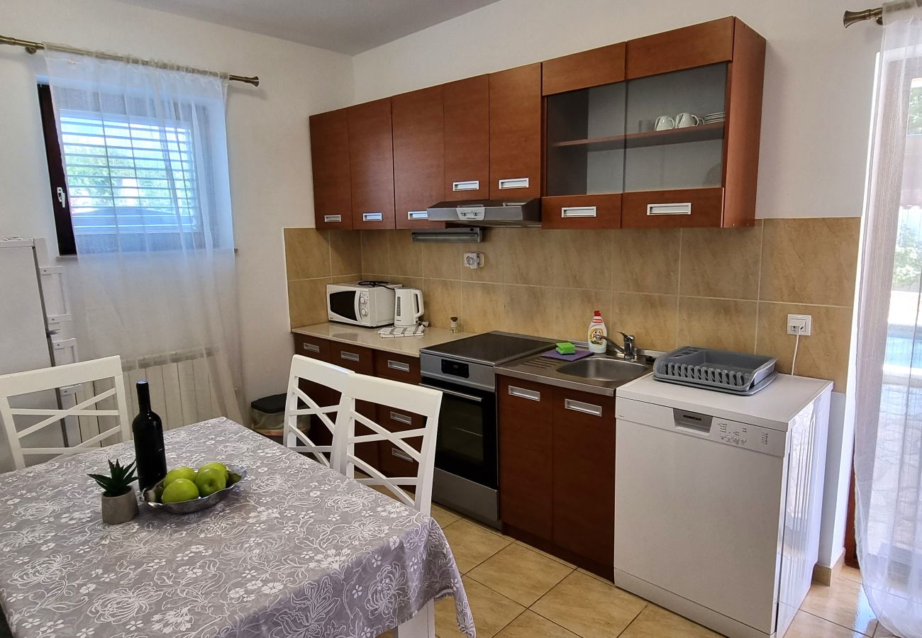 Ferienwohnung in Privlaka - Apartment 5237-1 for 6+1 Pers. in Privlaka