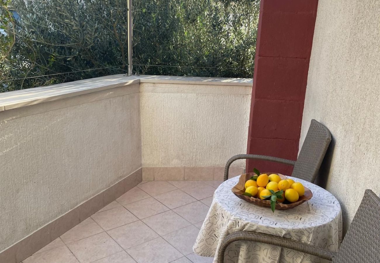 Ferienwohnung in Duce - Ferienwohnung direkt am Sandstrand mit Meerblick, Balkon, Klimaanlage, W-LAN (3425-13)