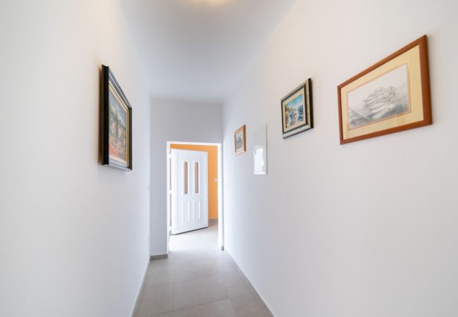 Ferienwohnung in Rab - Ferienwohnung in Barbat mit Meerblick, Spülmaschine, Klimaanlage (660-6 Ferienwohnung in Rab - Ferienwohnung in Barbat mit Meerblick, Spülmaschine, Klimaanlage (660-6