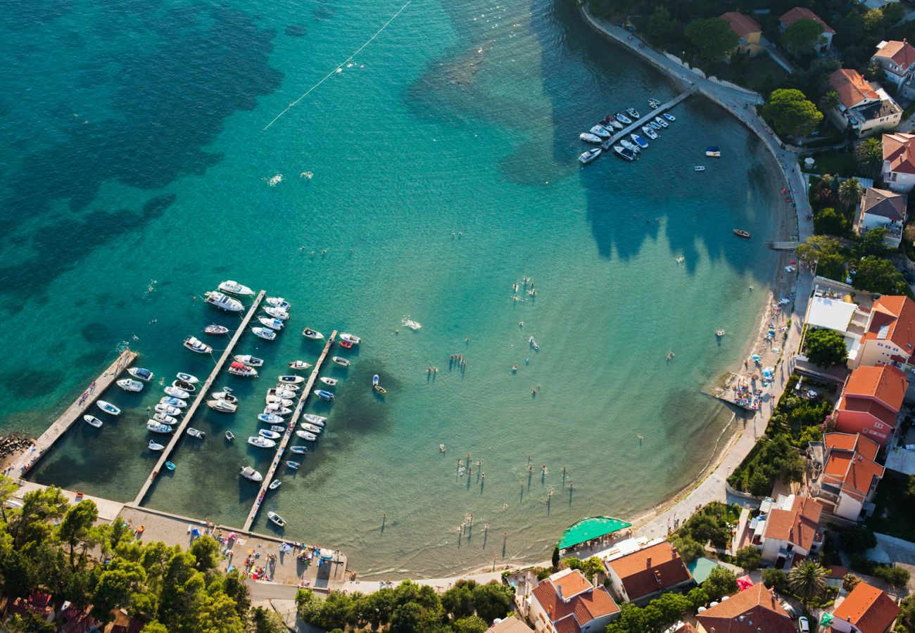 Ferienhaus in Mundanije - Ferienhaus in Mundanije mit Garten, Jacuzzi, Terrasse, Klimaanlage, Waschmaschine (5238-1)