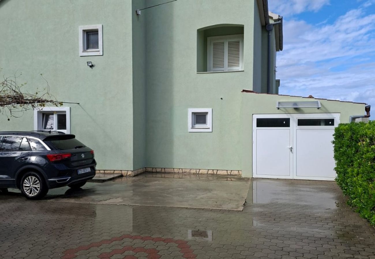 Ferienhaus in Privlaka - Ferienhaus 5239 für 8+3 Personen in Privlaka - 100m vom Sandstrand