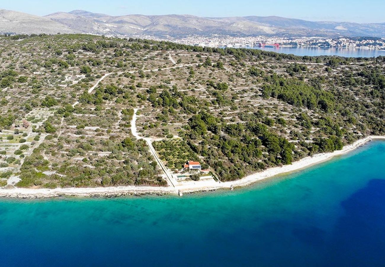 Villa in Okrug Gornji - Ferienhaus 5243 für 8 Pers