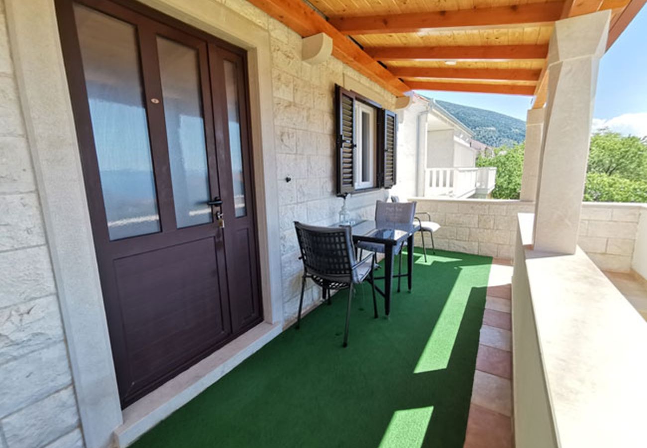 Ferienwohnung in Bol - 5244-1 A1 2P in Bol